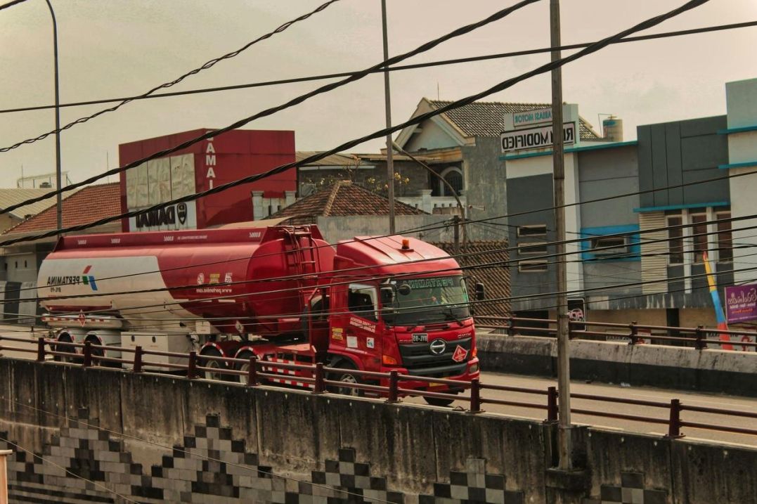 Returns inspection at warehouse